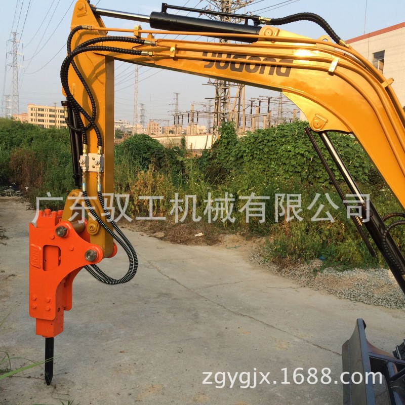 馭工廠家直銷市政工程挖微型挖掘機團購價只要12.6萬