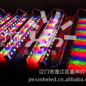 洗墻燈廠家    高亮度戶外防水大功率LED洗墻燈 48珠RGB