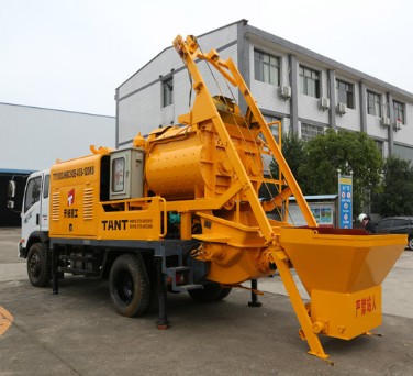 天拓重工移動式攪拌輸送一體機湖南天拓重工機械有限公司車載泵，攪拌泵車，80車載泵，泵車銷售，客戶反饋質量好的廠家，價格便宜