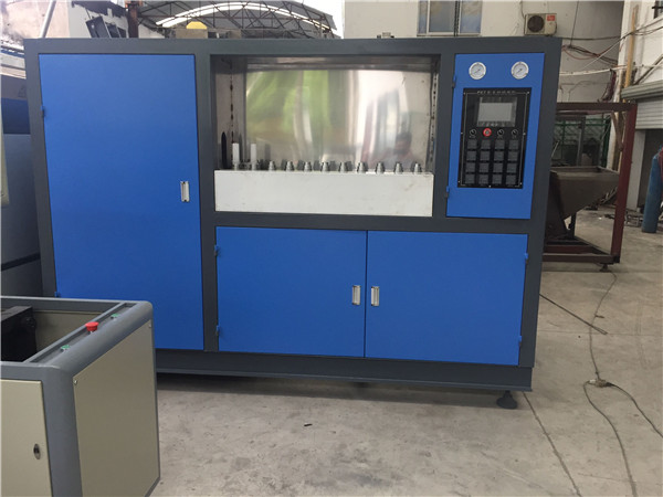 手插機 黃巖湘琳機械廠 全自動吹瓶機
