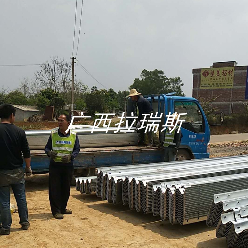 福建波形護欄價格 防撞護欄廠家今日報價