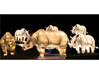 自貢燈展制作公司，可根據(jù)彩燈圖片施工，獨(dú)立施工隊(duì)專業(yè)專注，質(zhì)量可靠