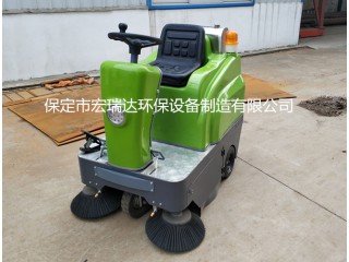保定掃地車，電動清掃車，小型掃地車，掃地車現貨供應