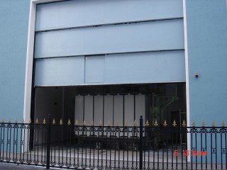 多塊提升門 工業多塊提升門廠家 提升門訂做安裝