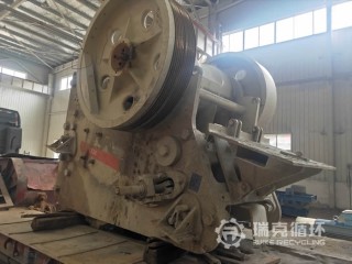 洛陽瑞克維修美卓C120顎式破碎機