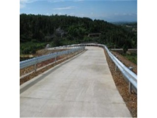四川綿陽三臺縣雙波護欄板廠家批量價