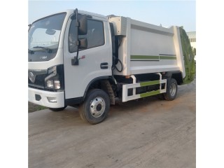 山東壓縮式垃圾車生產廠家報價小型后壓縮垃圾車優惠價格