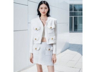 溫碧霞自創IRENENA服裝名媛風法式上衣