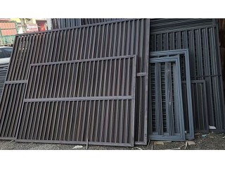 商業(yè)建筑空調(diào)外機護欄百葉窗廠家，河北滄州任丘空調(diào)罩